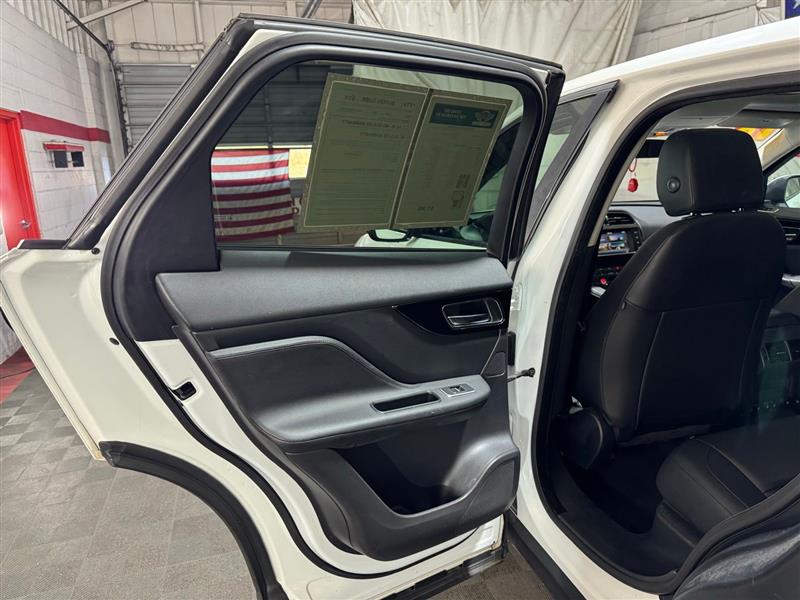 Jaguar F-Pace 25t Premium 2018