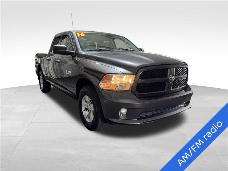 RAM 1500 Tradesman Quad Cab 4WD 2016 RAM 1500 Tradesman Quad Cab 4WD 2016