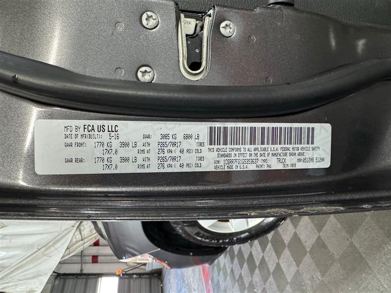 RAM 1500 Tradesman Quad Cab 4WD 2016 RAM 1500 Tradesman Quad Cab 4WD 2016