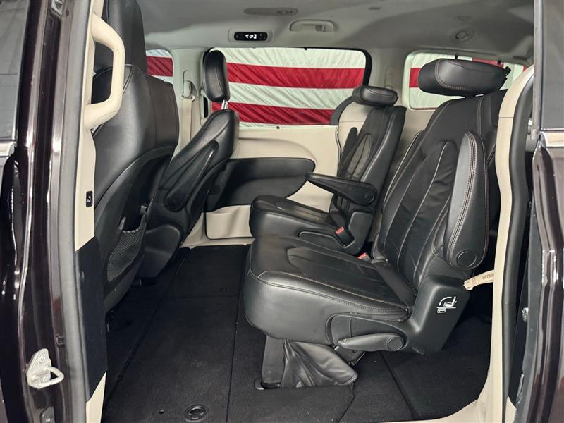 Chrysler Pacifica Touring-L 2017