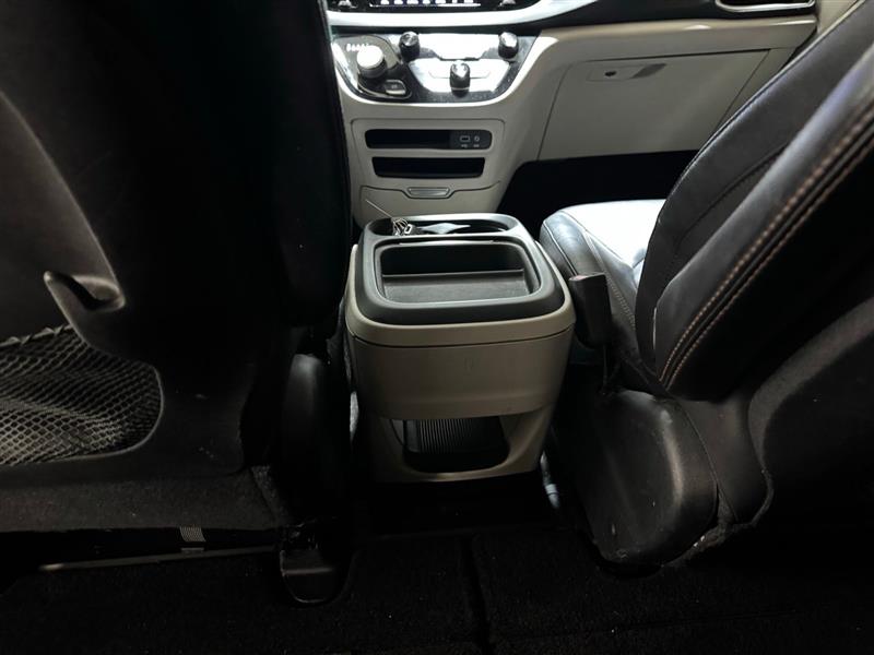 Chrysler Pacifica Touring-L 2017