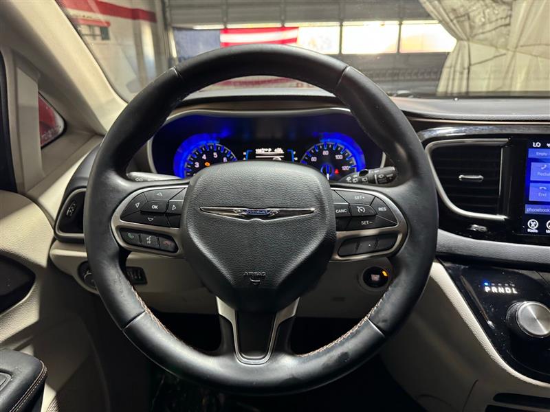 Chrysler Pacifica Touring-L 2017