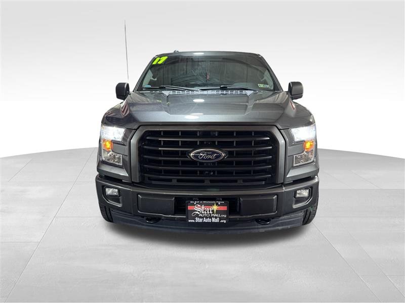 Ford F-150 XL SuperCab 8-ft. Bed 4WD 2017 Ford F-150 XL SuperCab 8-ft. Bed 4WD 2017