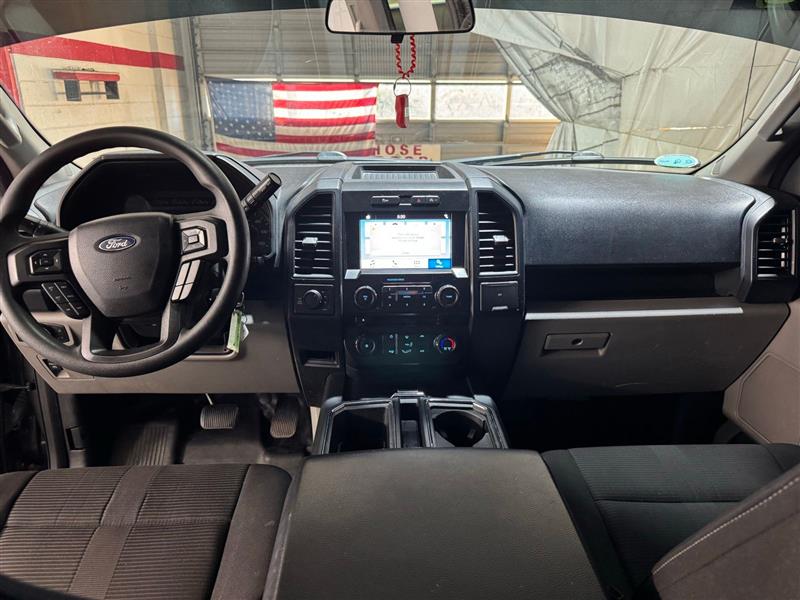 Ford F-150 XL SuperCab 8-ft. Bed 4WD 2017 Ford F-150 XL SuperCab 8-ft. Bed 4WD 2017