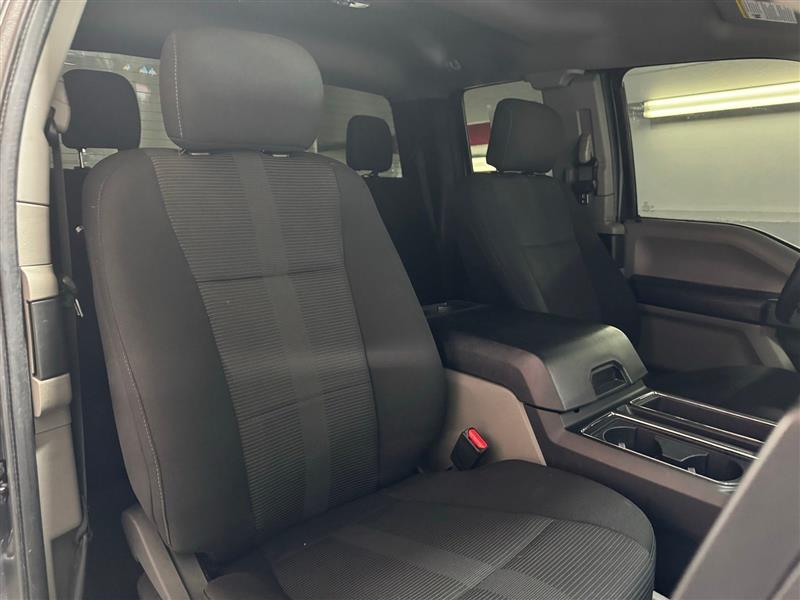 Ford F-150 XL SuperCab 8-ft. Bed 4WD 2017 Ford F-150 XL SuperCab 8-ft. Bed 4WD 2017