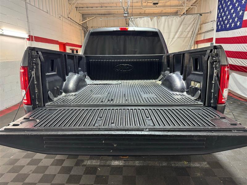 Ford F-150 XL SuperCab 8-ft. Bed 4WD 2017 Ford F-150 XL SuperCab 8-ft. Bed 4WD 2017