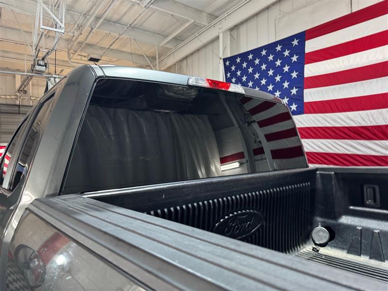 Ford F-150 XL SuperCab 8-ft. Bed 4WD 2017 Ford F-150 XL SuperCab 8-ft. Bed 4WD 2017