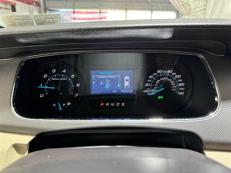 Ford Taurus SE FWD 2015