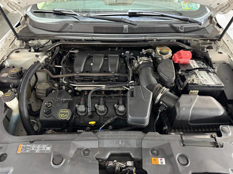 Ford Taurus SE FWD 2015