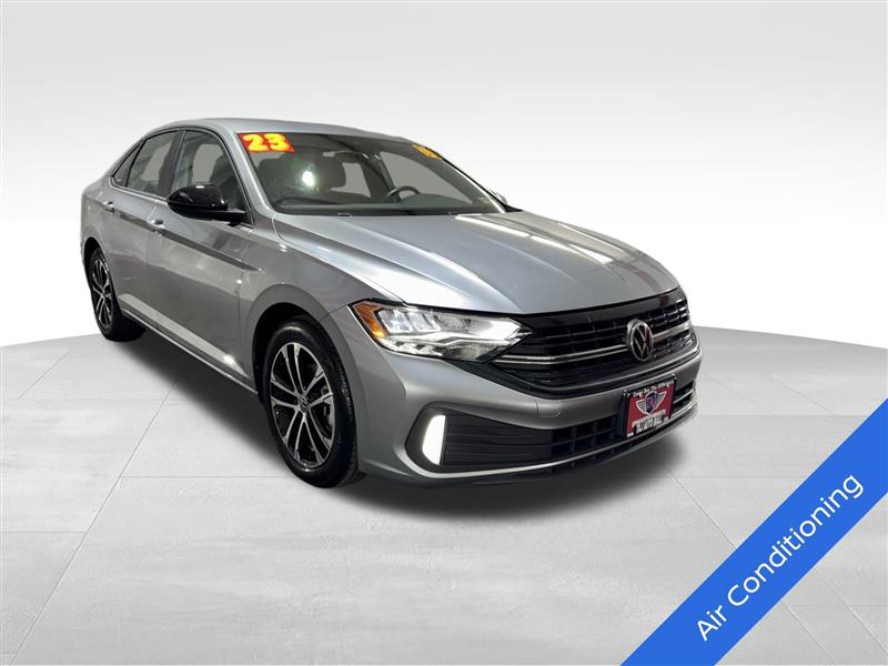 Volkswagen Jetta Sport 2023