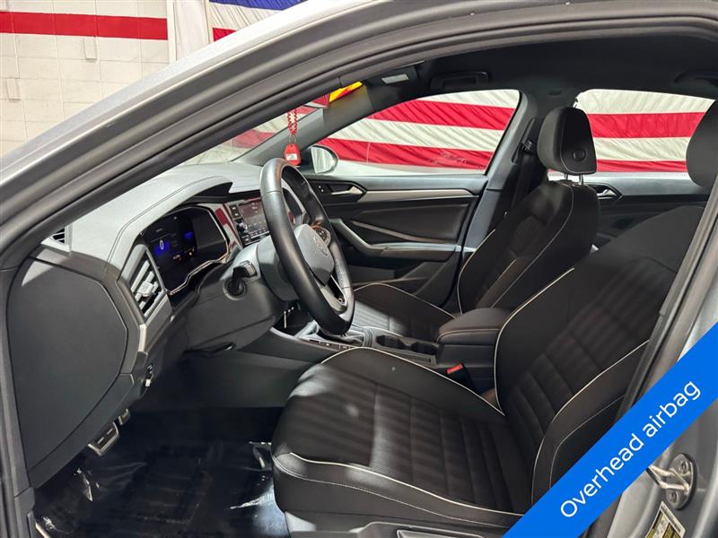 Volkswagen Jetta Sport 2023