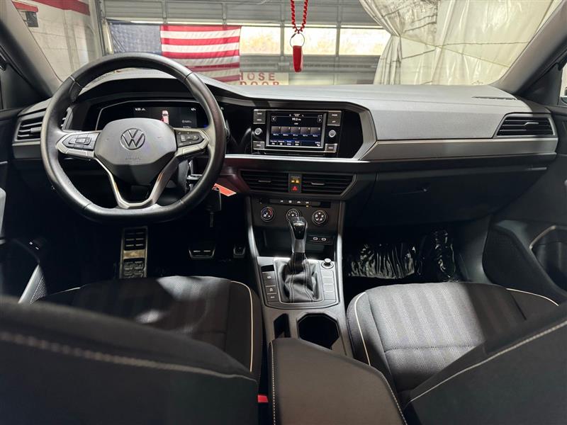 Volkswagen Jetta Sport 2023