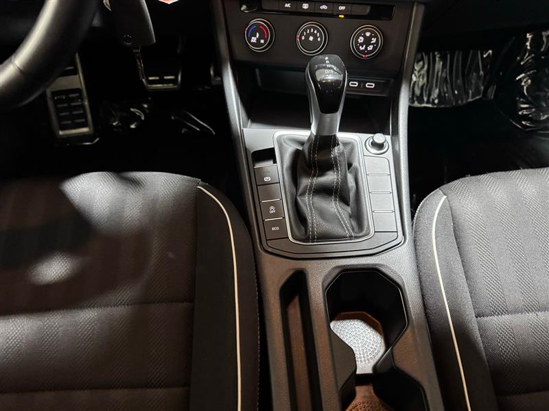 Volkswagen Jetta Sport 2023