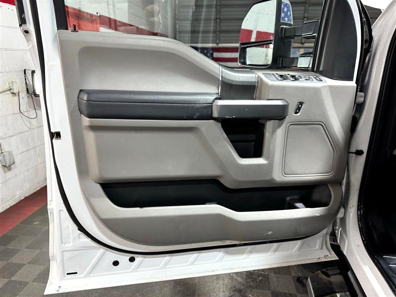 Ford F-250 SD XLT Crew Cab 4WD 2020