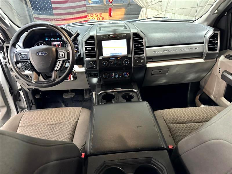 Ford F-250 SD XLT Crew Cab 4WD 2020