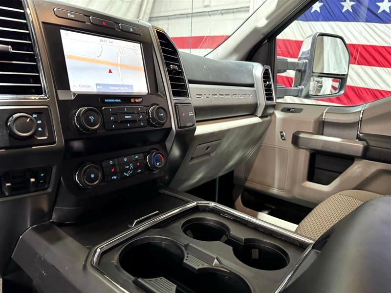 Ford F-250 SD XLT Crew Cab 4WD 2020