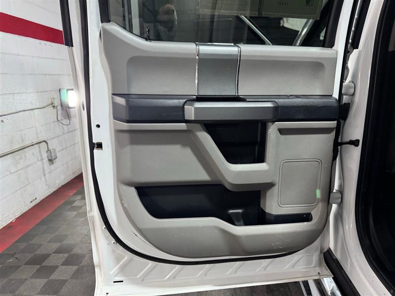 Ford F-250 SD XLT Crew Cab 4WD 2020