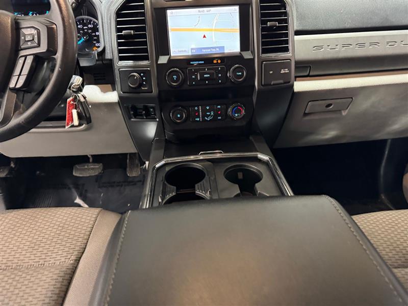 Ford F-250 SD XLT Crew Cab 4WD 2020