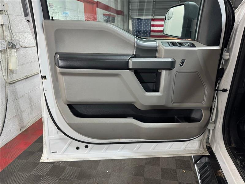 Ford F-150 XLT SuperCrew 6.5-ft. Bed 4WD 2017