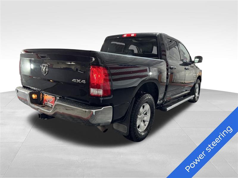 RAM 1500 Tradesman Crew Cab SWB 4WD 2017