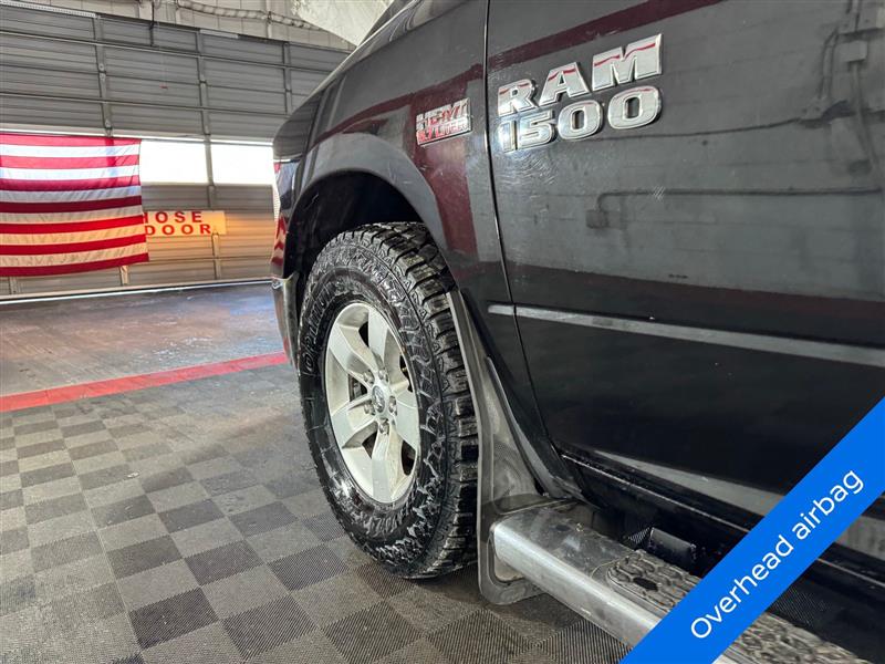 RAM 1500 Tradesman Crew Cab SWB 4WD 2017