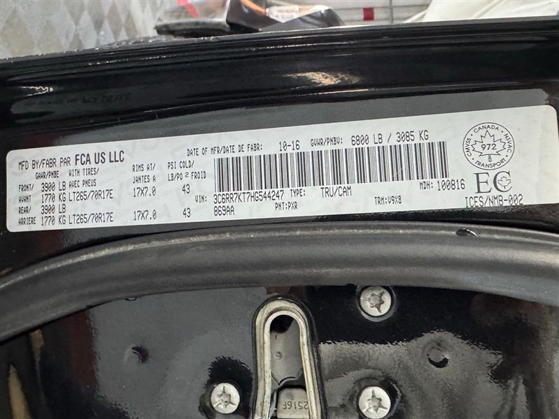 RAM 1500 Tradesman Crew Cab SWB 4WD 2017