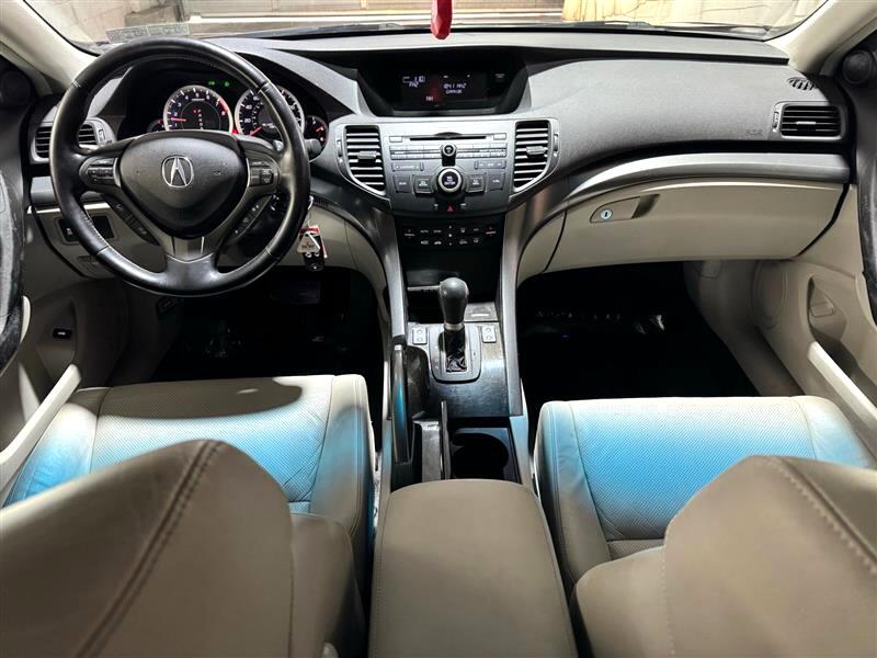 Acura TSX 5-Speed AT with Tech Package 2011