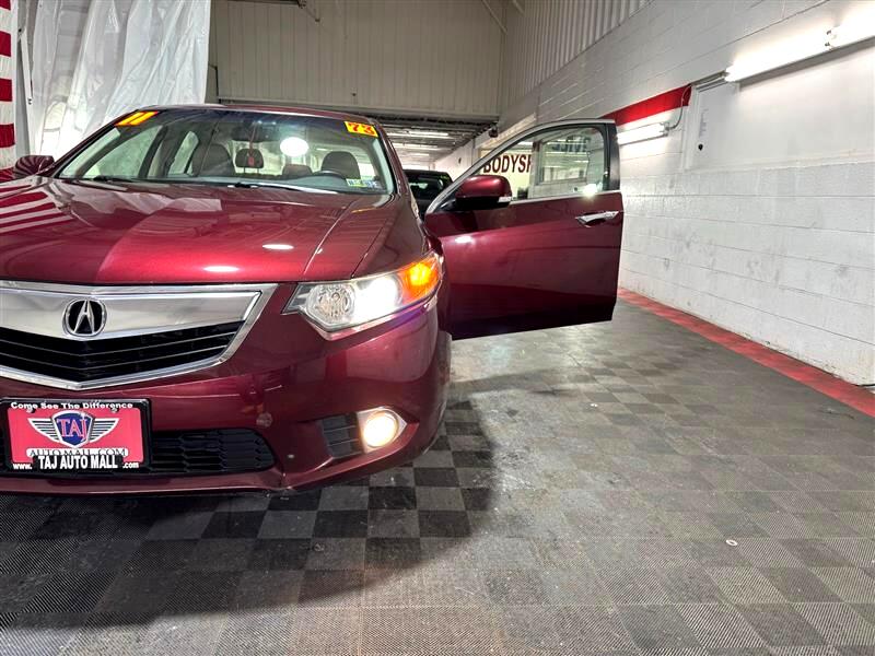 Acura TSX 5-Speed AT with Tech Package 2011