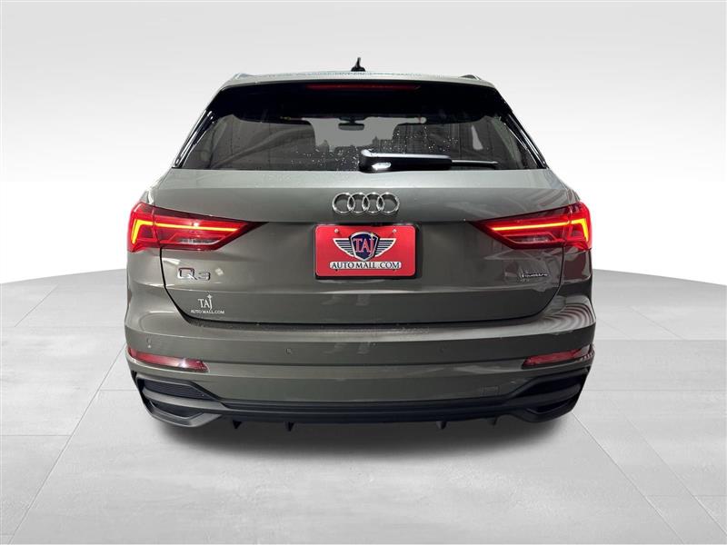 Audi Q3 S line Premium quattro 2023