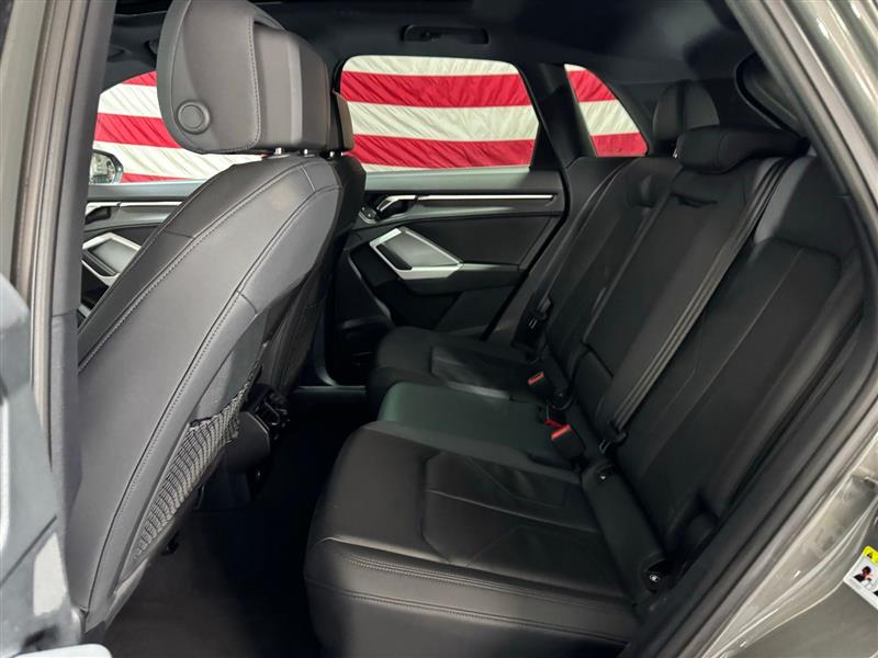 Audi Q3 S line Premium quattro 2023