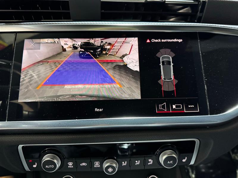 Audi Q3 S line Premium quattro 2023