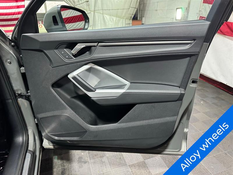 Audi Q3 S line Premium quattro 2023