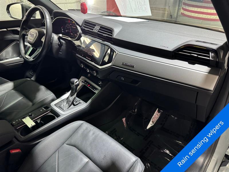 Audi Q3 S line Premium quattro 2023