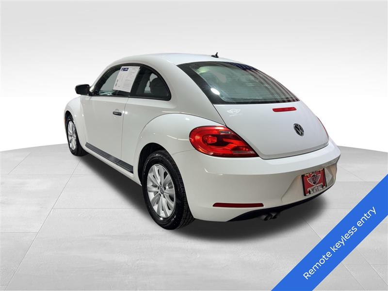 Volkswagen Beetle 1.8T Classic 2015