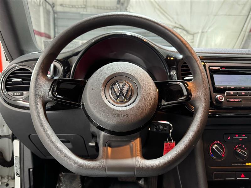 Volkswagen Beetle 1.8T Classic 2015