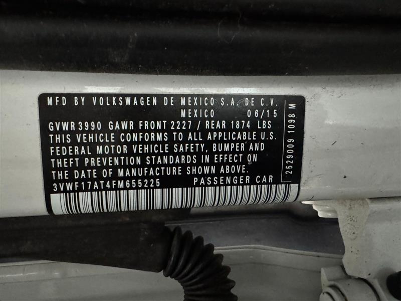 Volkswagen Beetle 1.8T Classic 2015