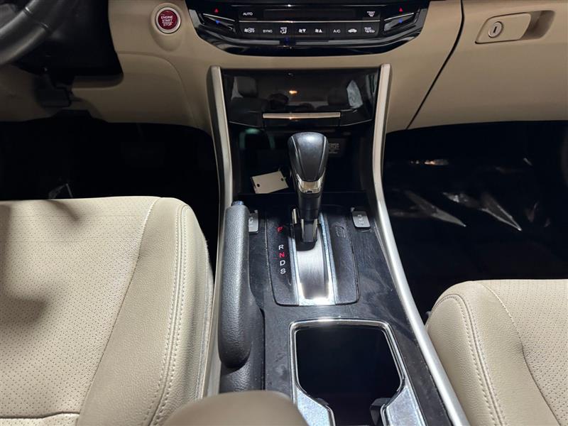 Honda Accord EX-L Sedan V6 6-Spd AT 2017