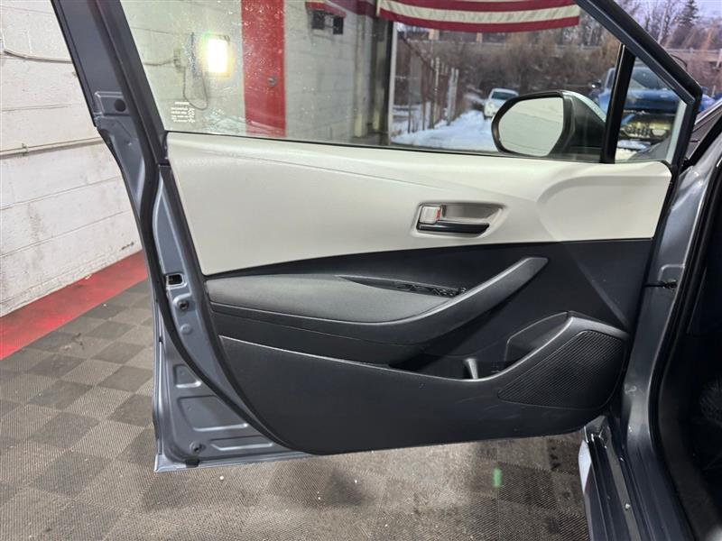 Toyota Corolla LE 2022