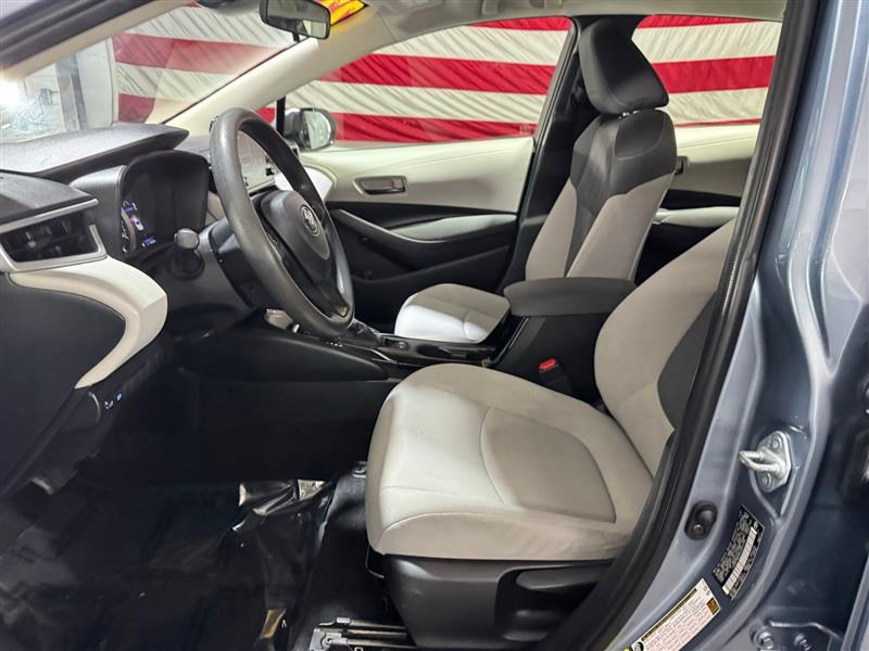 Toyota Corolla LE 2022