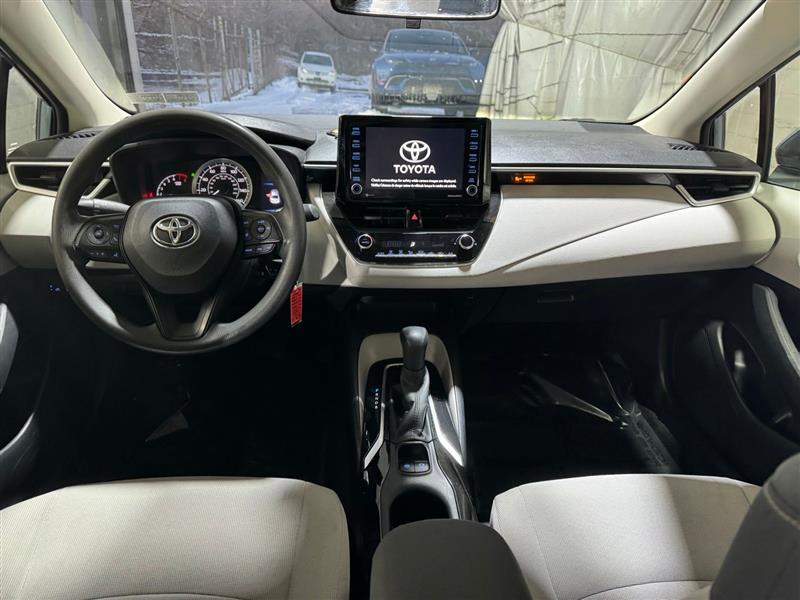 Toyota Corolla LE 2022