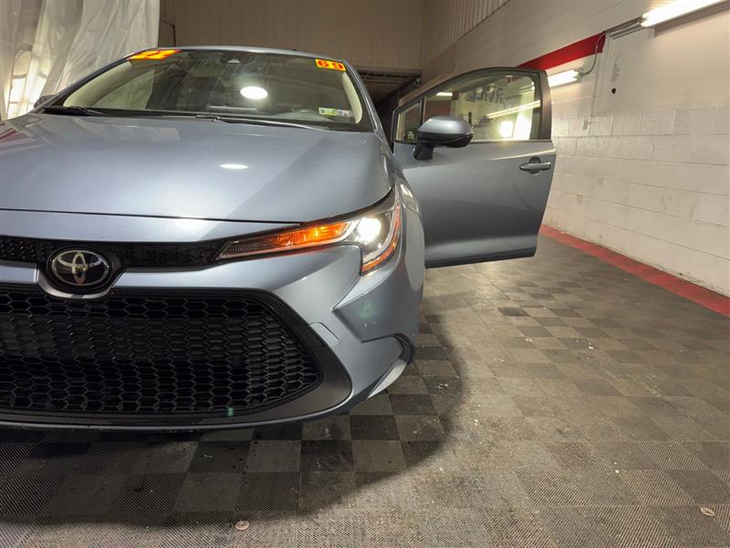 Toyota Corolla LE 2022