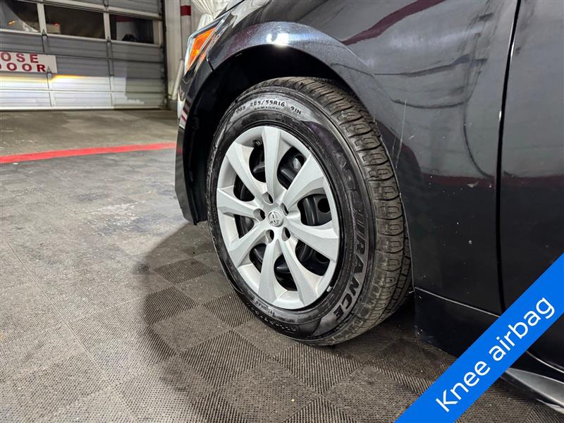 Toyota Corolla LE 2021