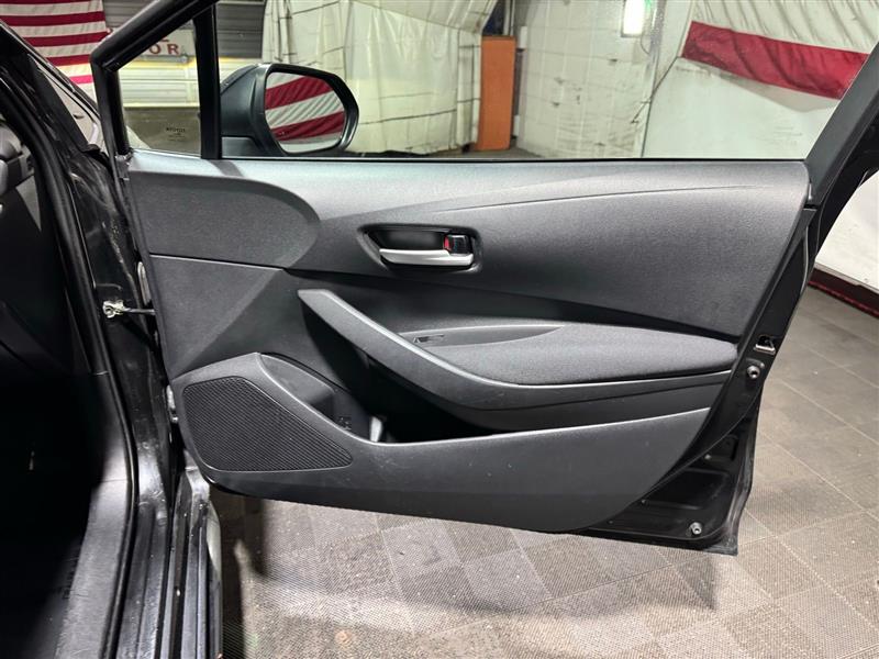 Toyota Corolla LE 2021