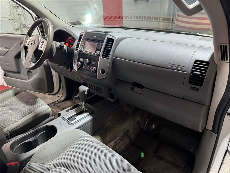 Nissan Frontier SL Crew Cab 5AT 4WD 2017