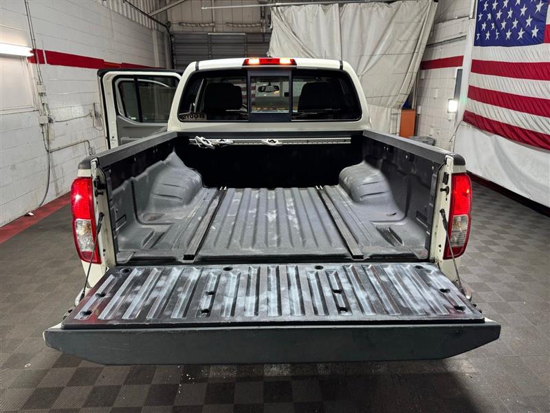 Nissan Frontier SL Crew Cab 5AT 4WD 2017