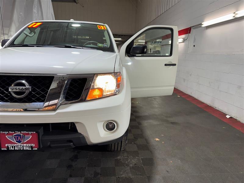Nissan Frontier SL Crew Cab 5AT 4WD 2017
