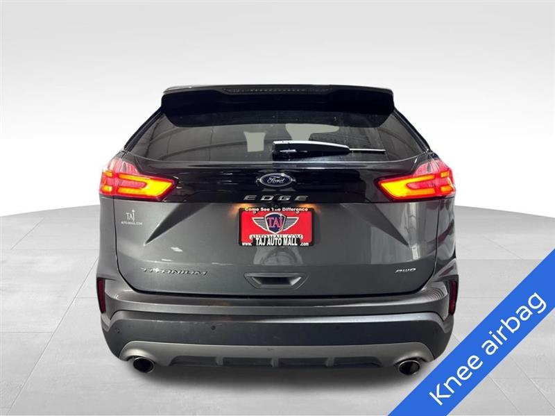 Ford Edge Titanium AWD 2022