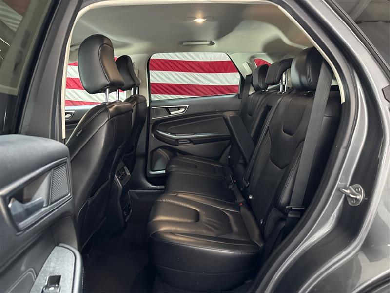 Ford Edge Titanium AWD 2022