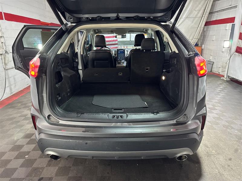 Ford Edge Titanium AWD 2022