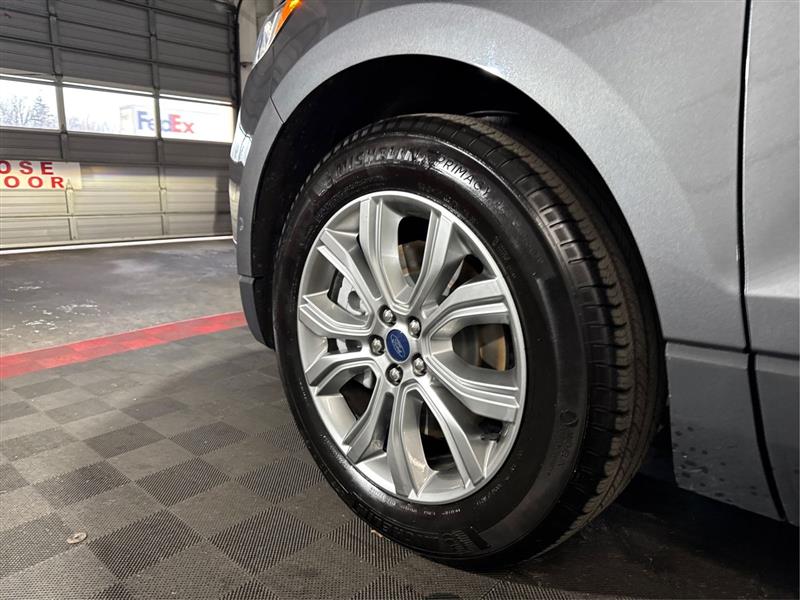 Ford Edge Titanium AWD 2022